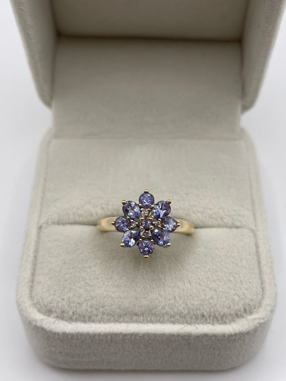 9ct gold tanzanite and diamond ring