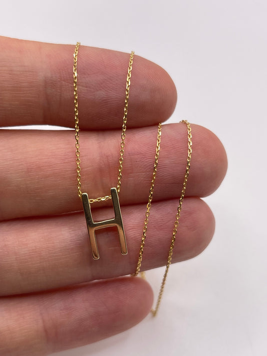 9ct gold initial H necklace