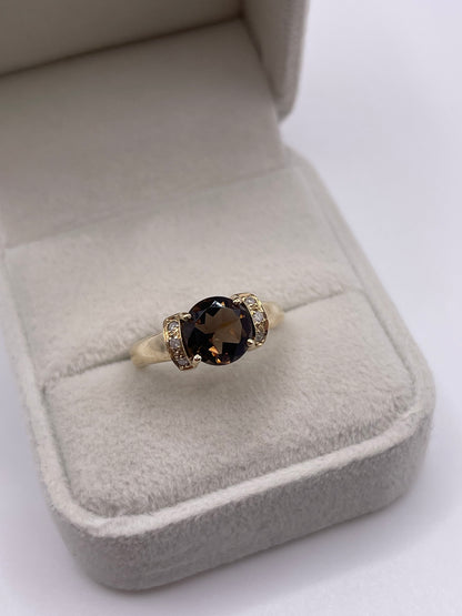9ct gold Smokey quartz and diamond ring