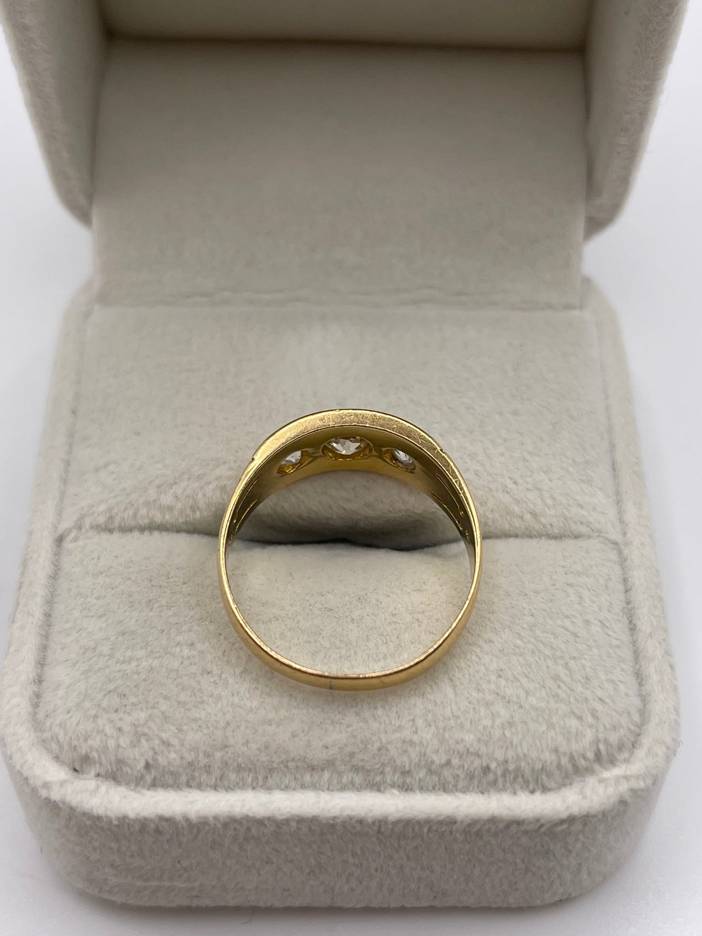 Antique 18ct gold diamond gypsy ring