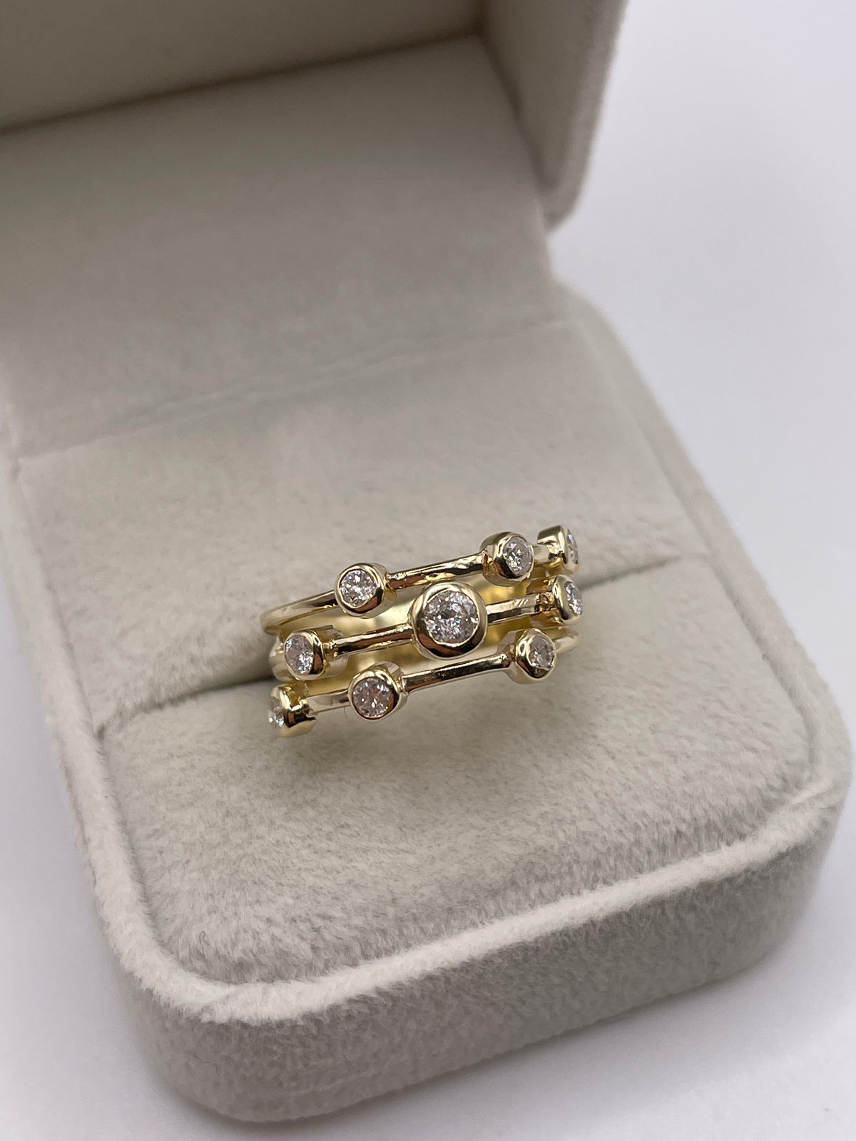 14ct gold diamond cluster ring