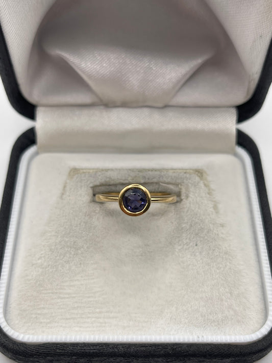 9ct gold iolite ring