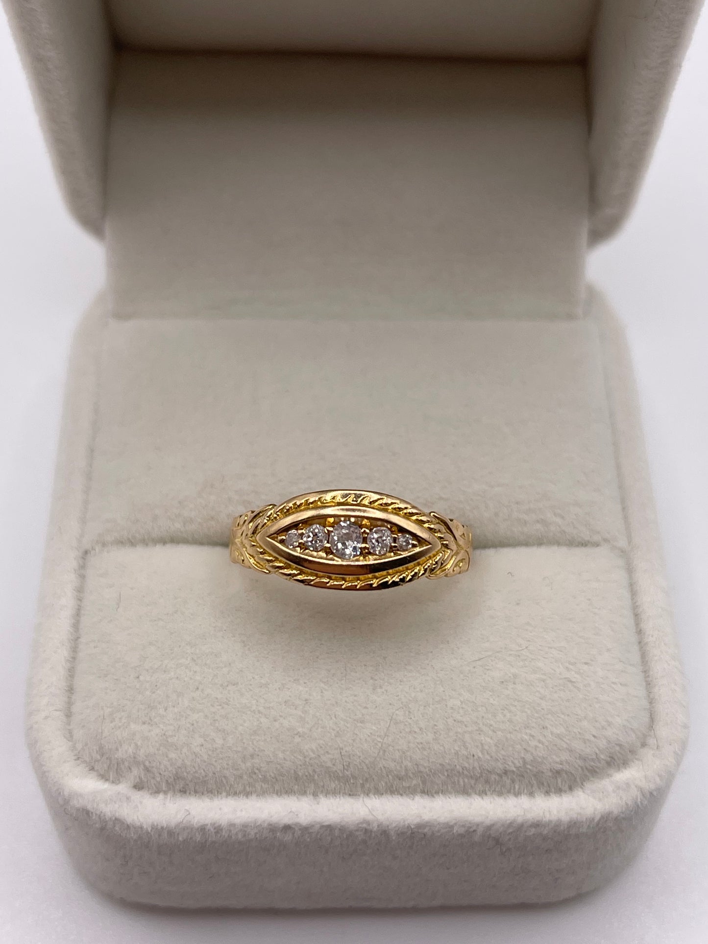 Antique 18ct gold one cut diamond ring