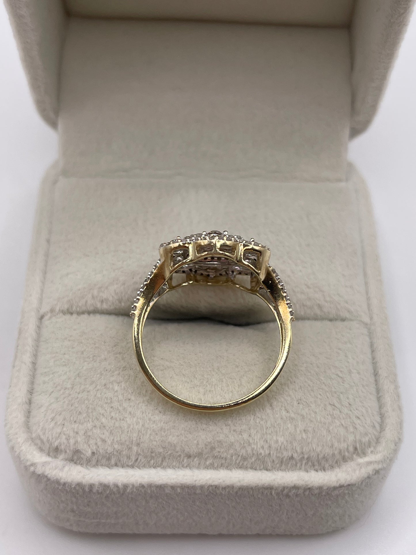 9ct gold diamond cluster ring