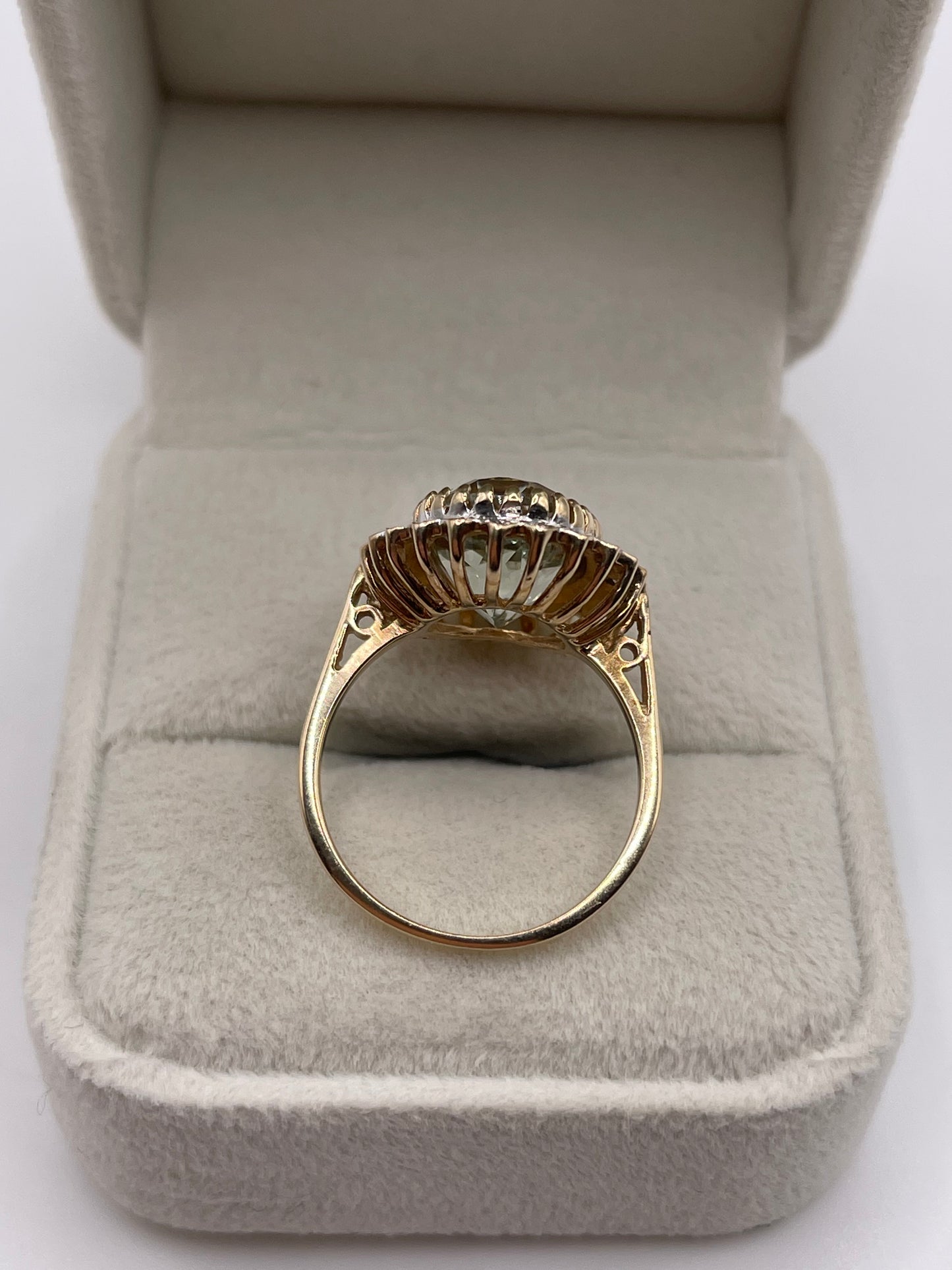 9ct gold green amethyst and diamond ring
