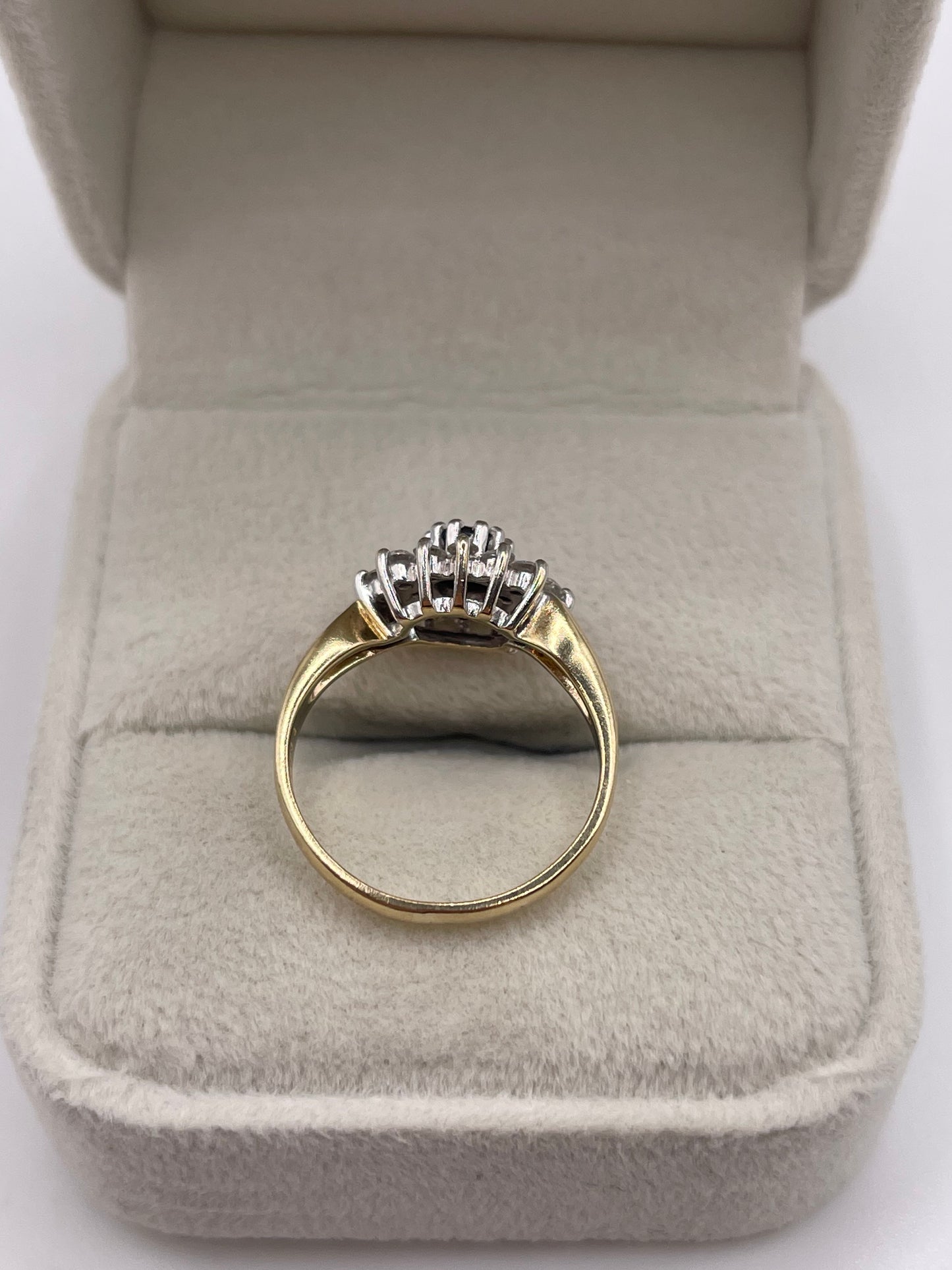 9ct gold sapphire and diamond ring