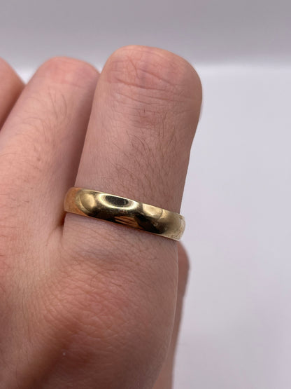 9ct gold band