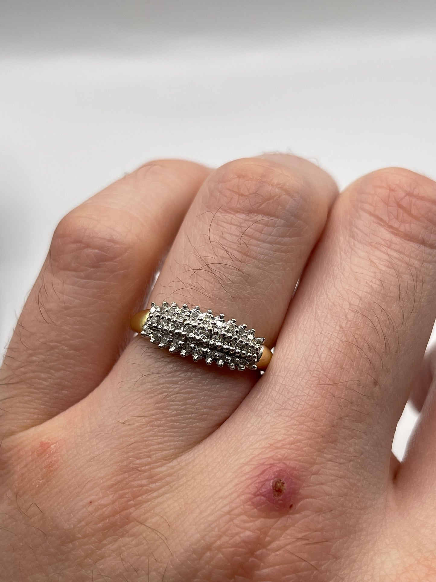 18ct gold diamond cluster ring