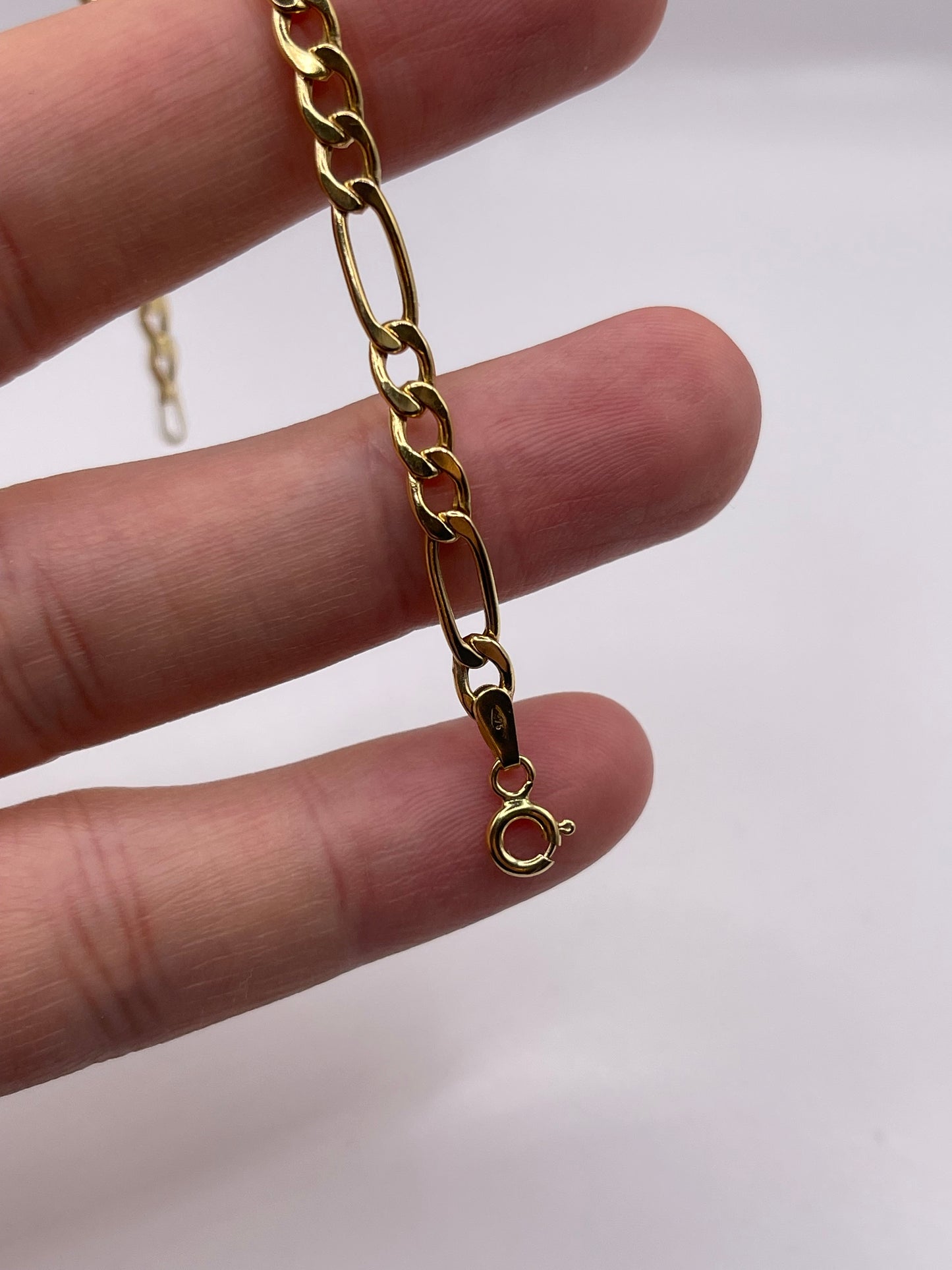 9ct gold bracelet