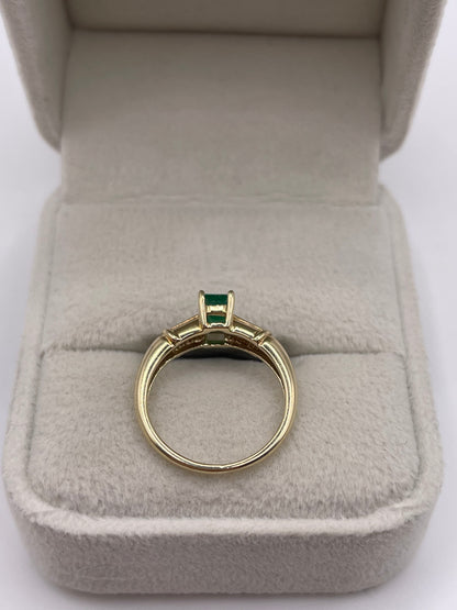 9ct gold emerald and diamond ring
