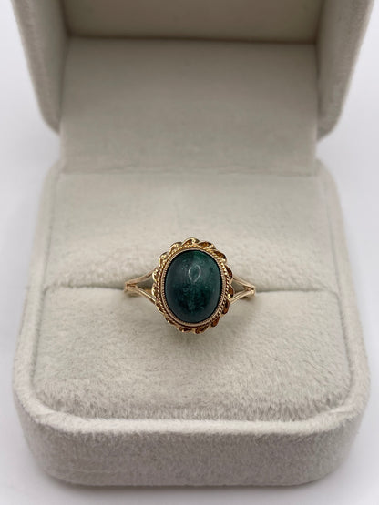 9ct gold malachite ring