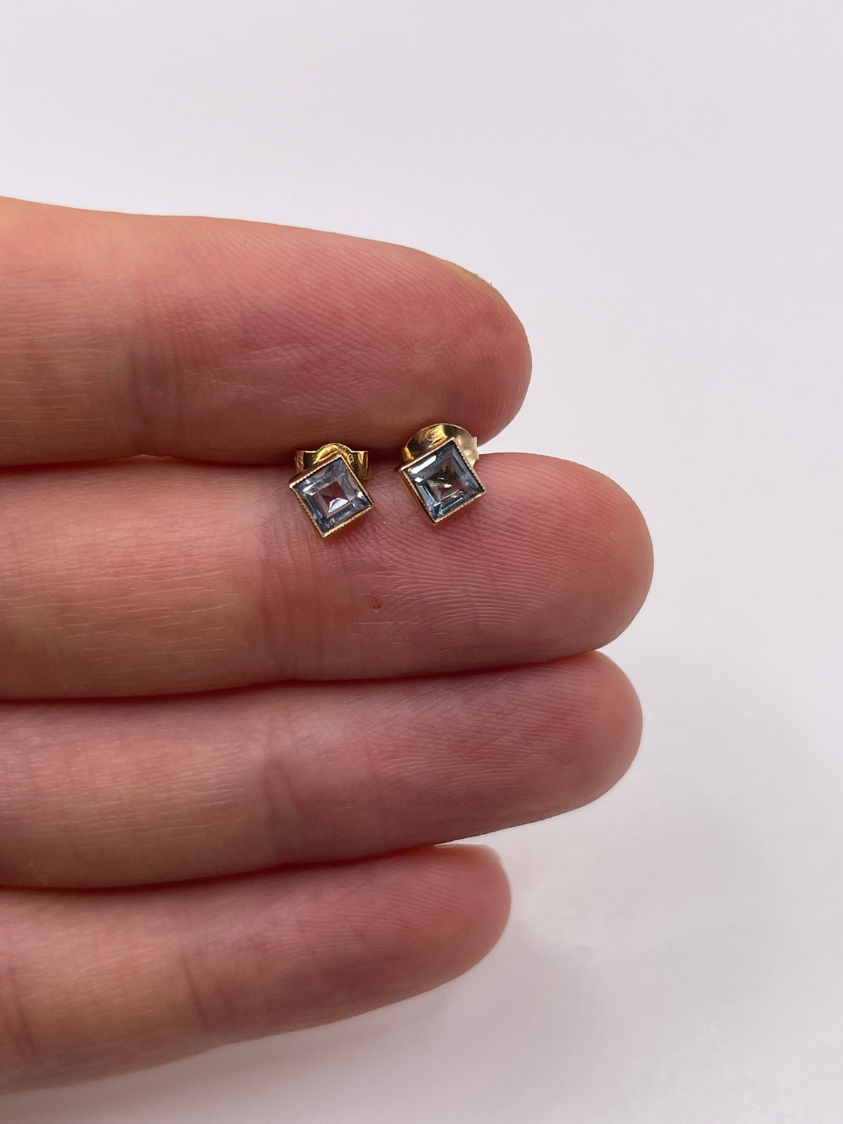 9ct gold topaz earrings