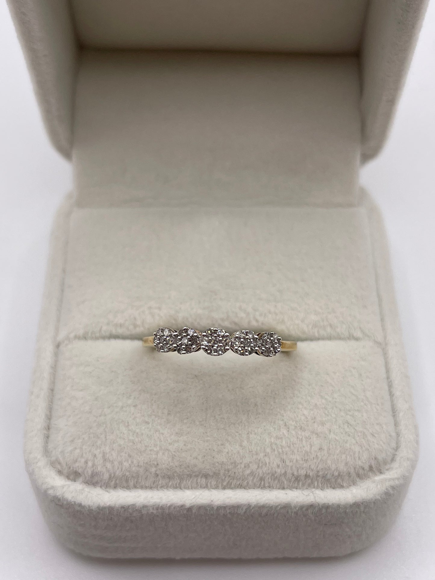9ct gold diamond cluster ring