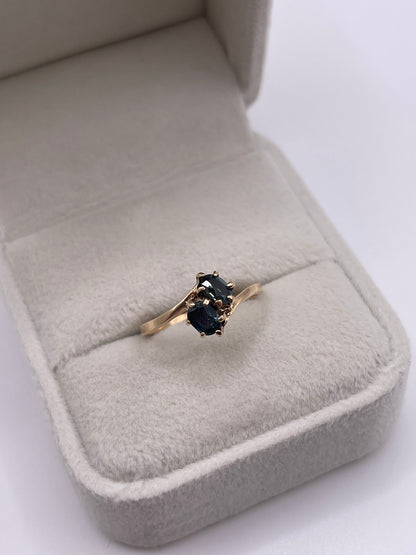 9ct gold sapphire ring
