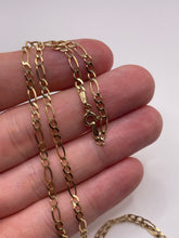 Load image into Gallery viewer, 9ct gold chain 55
