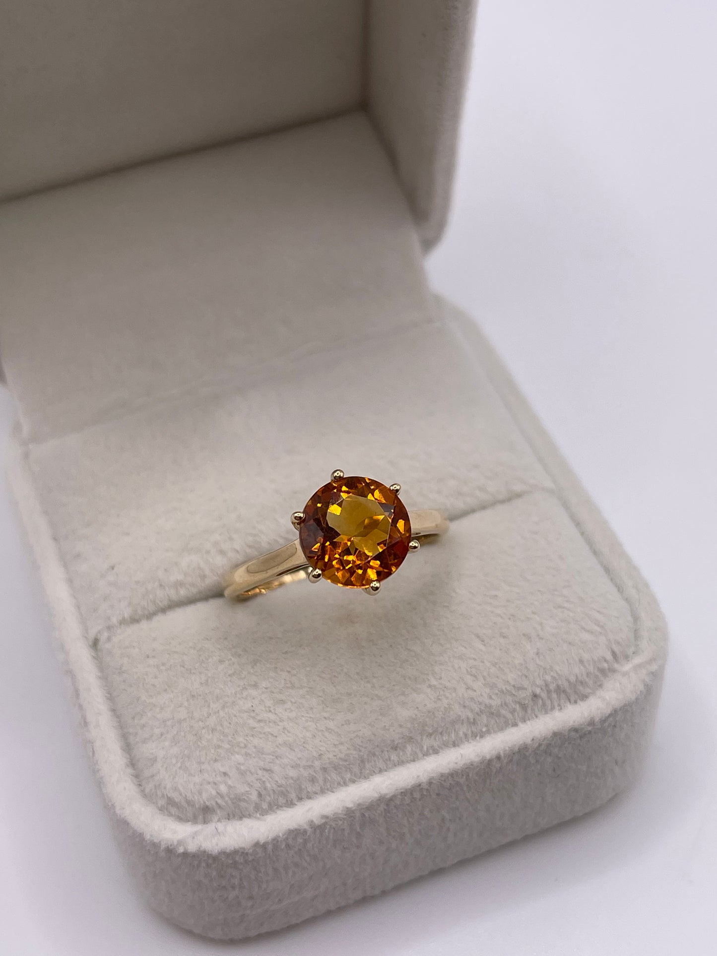 9ct gold citrine ring
