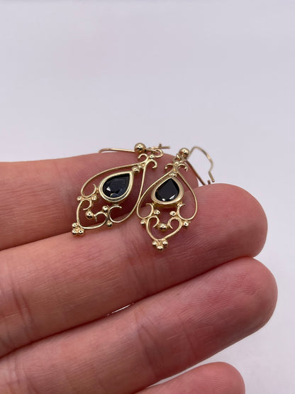 9ct gold sapphire earrings