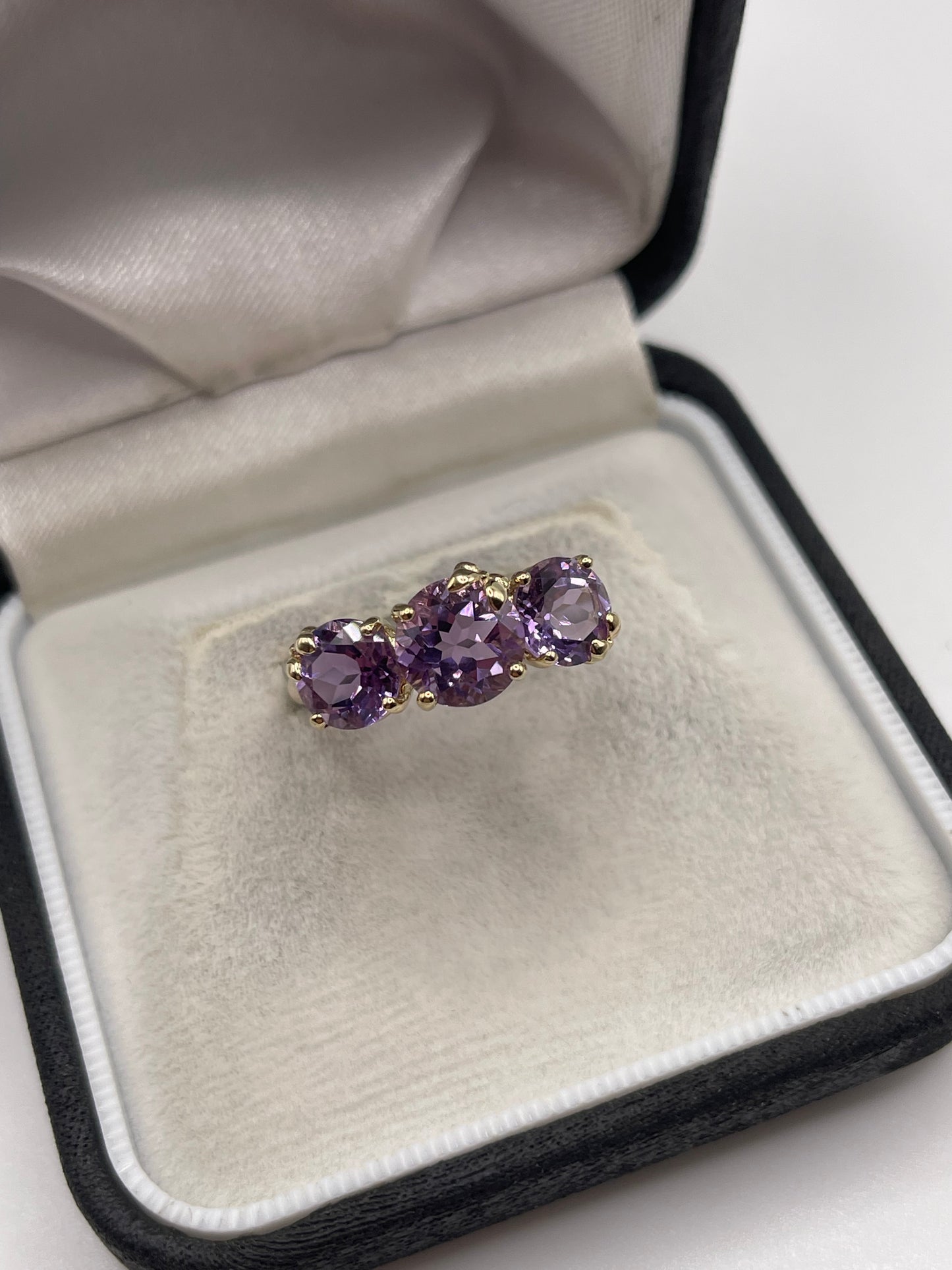 9ct gold amethyst ring