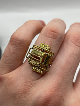 Load image into Gallery viewer, 18ct gold abstract ring
