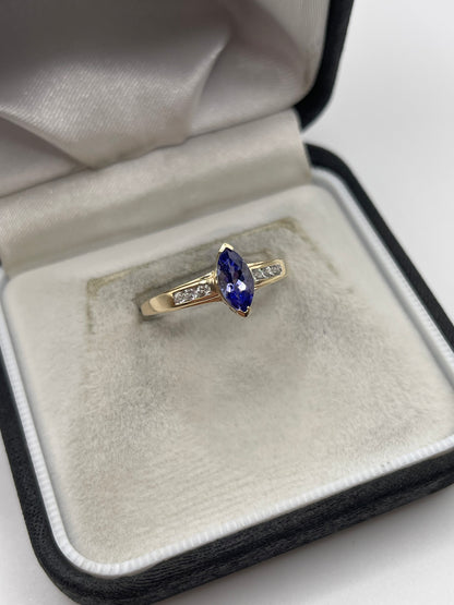 9ct gold tanzanite and zircon ring