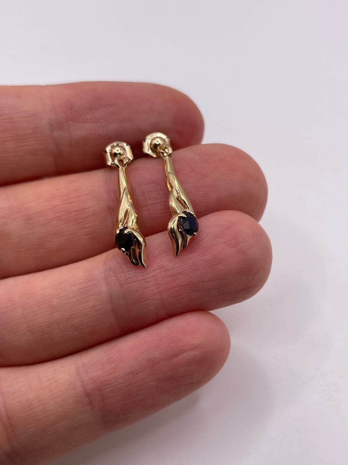 9ct gold sapphire earrings