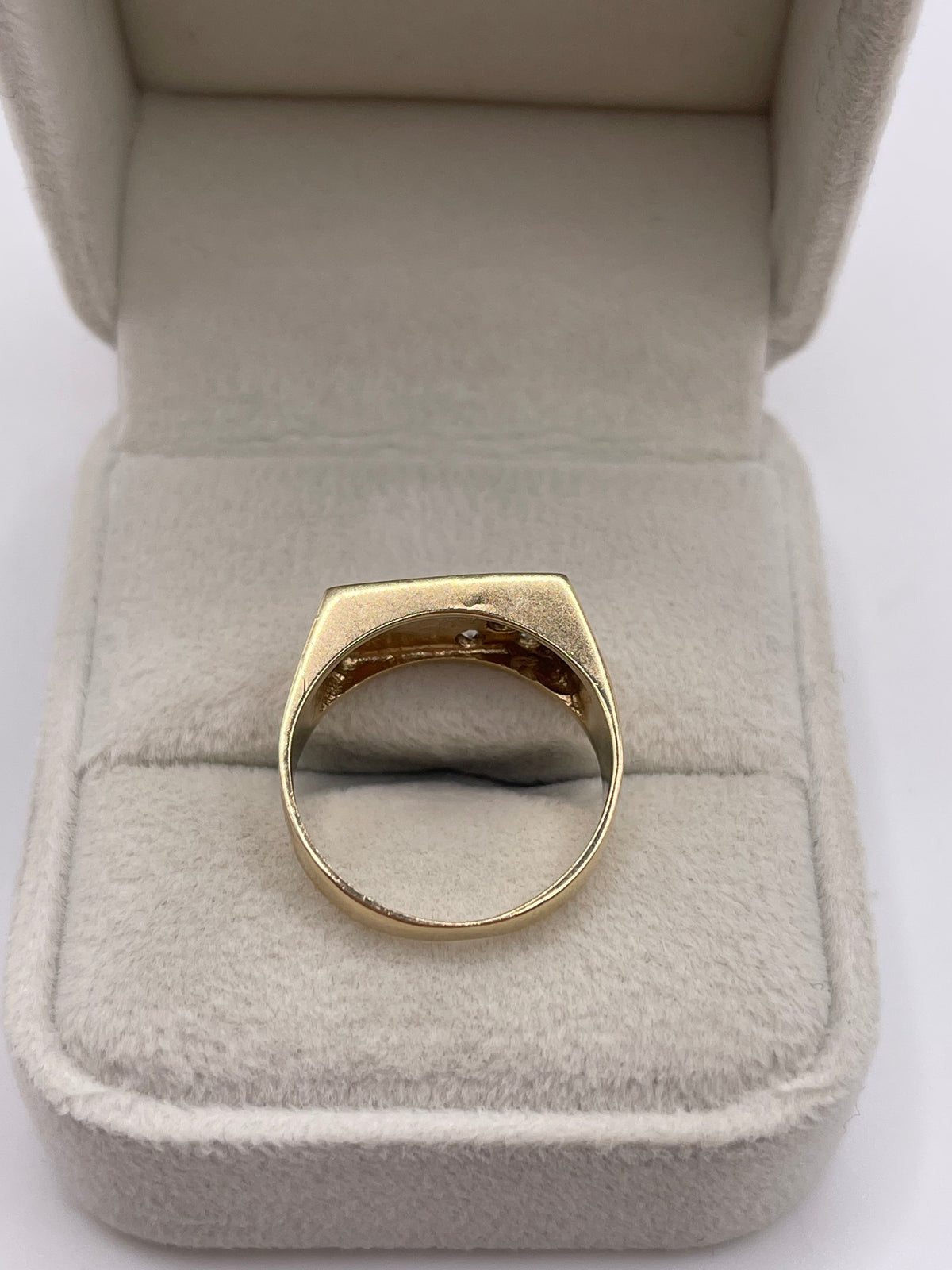 9ct gold cz signet ring