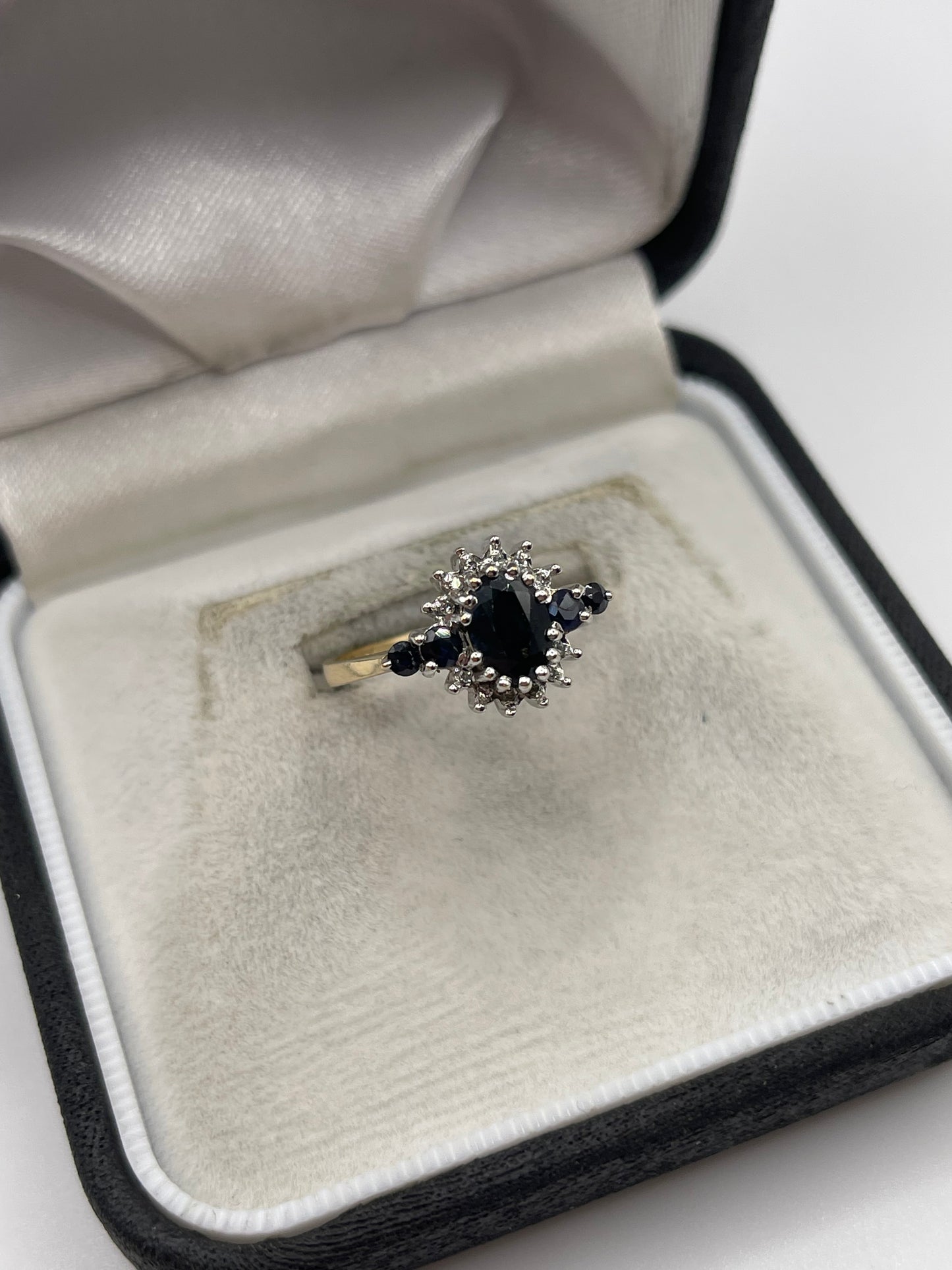 9ct gold sapphire and diamond ring