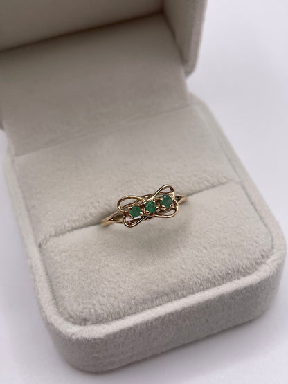 9ct gold emerald ring