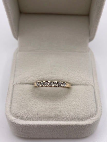 9ct gold diamond ring