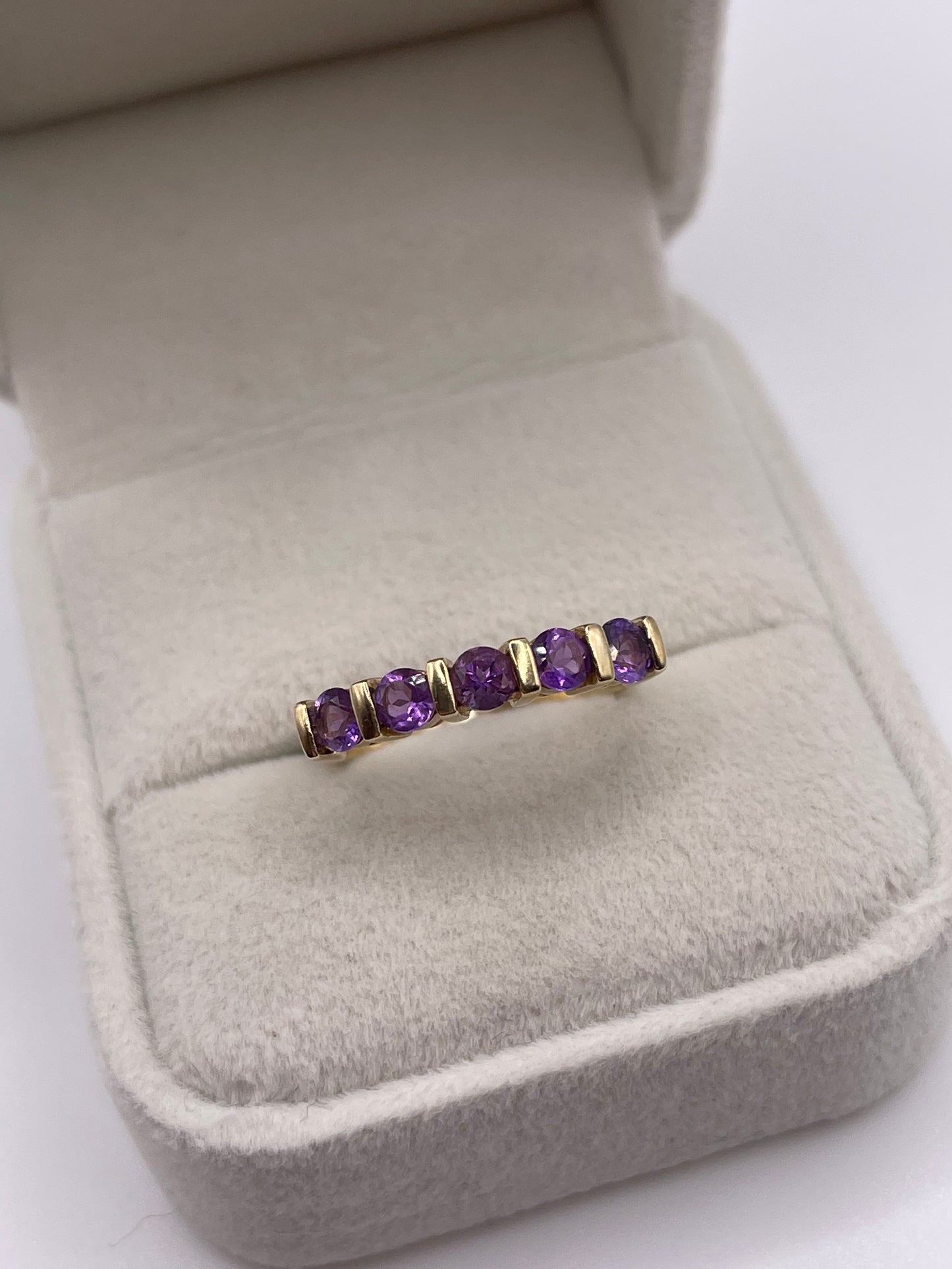 9ct gold amethyst ring