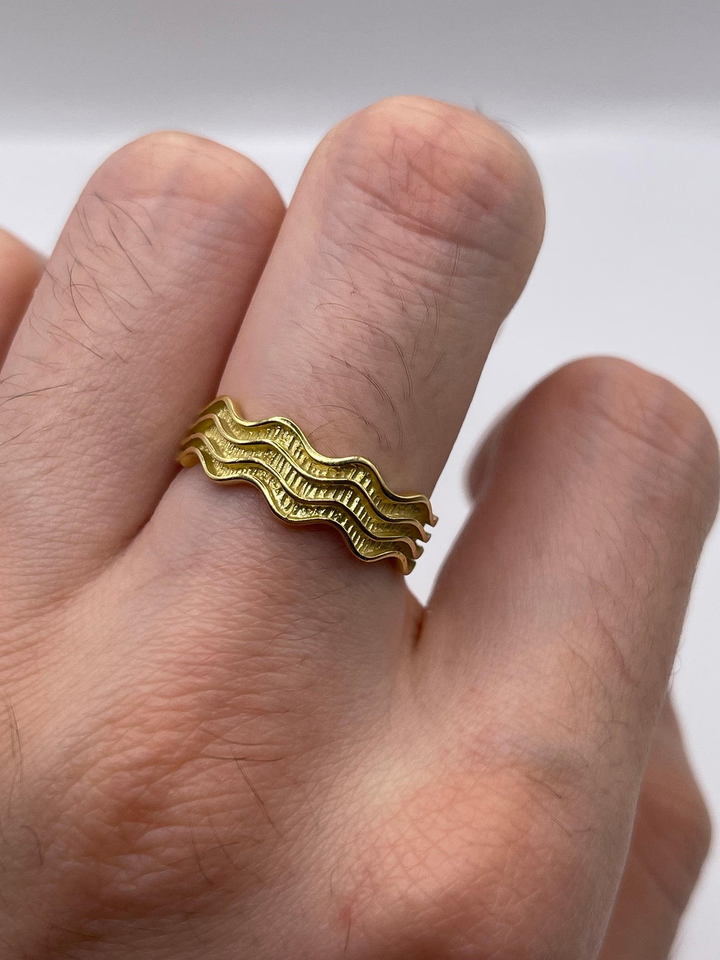 18ct gold ring