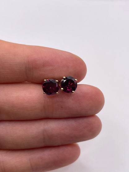 9ct gold garnet earrings