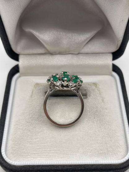18ct white gold emerald and diamond ring