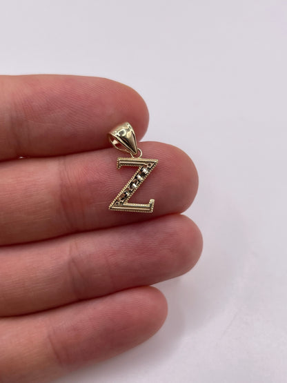 9ct gold initial Z pendant
