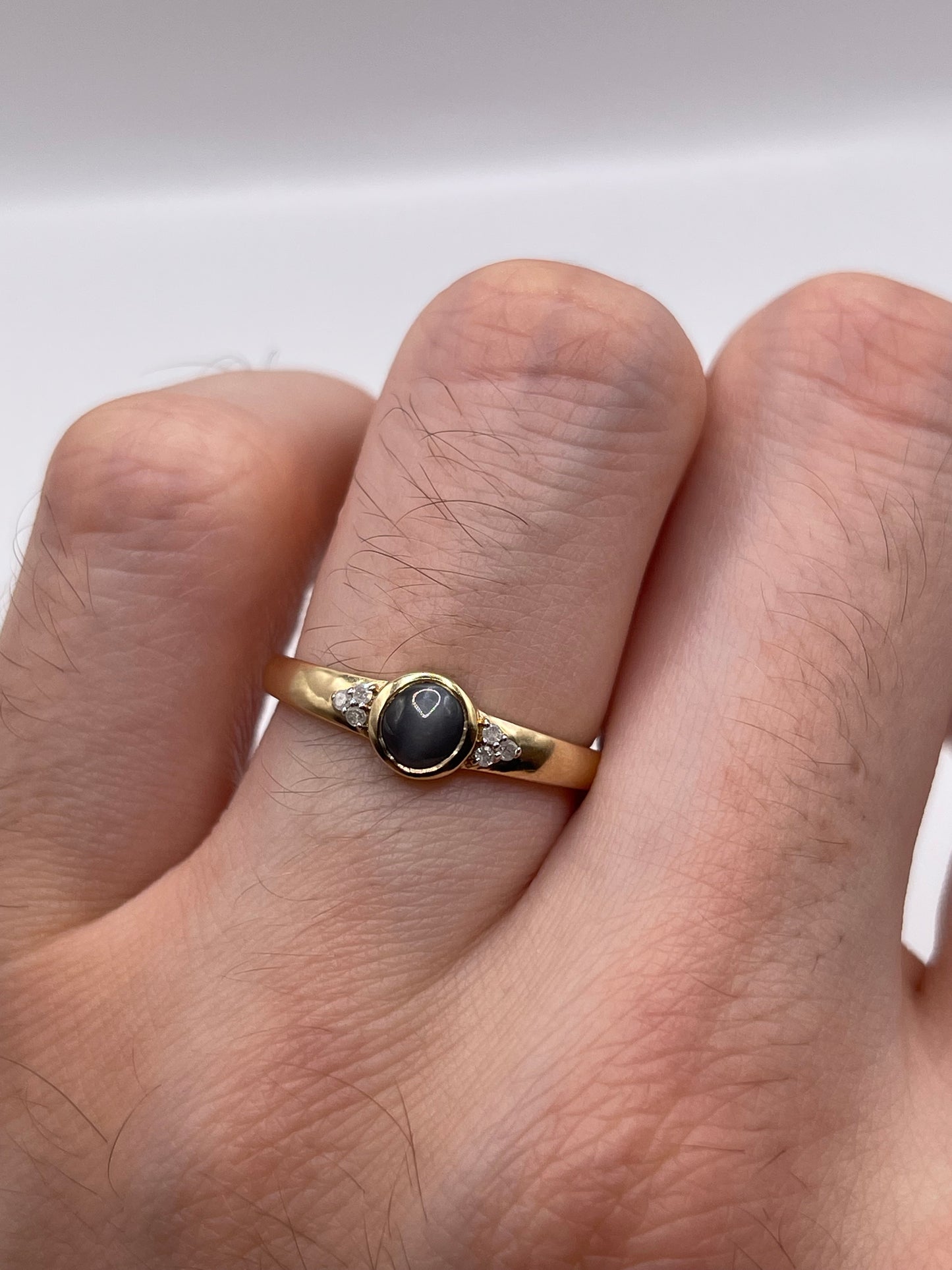 9ct gold cats eye chrysoberyl and diamond ring