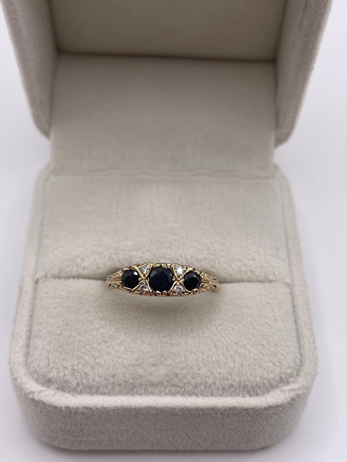 9ct gold sapphire and cz ring