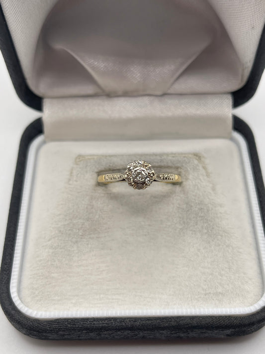 18ct gold diamond cluster ring