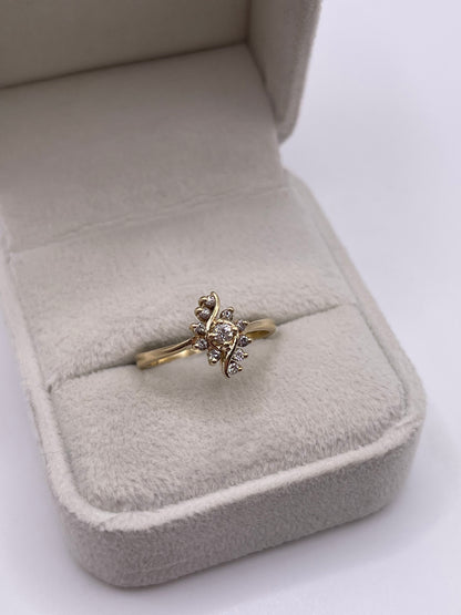 9ct gold diamond cluster ring