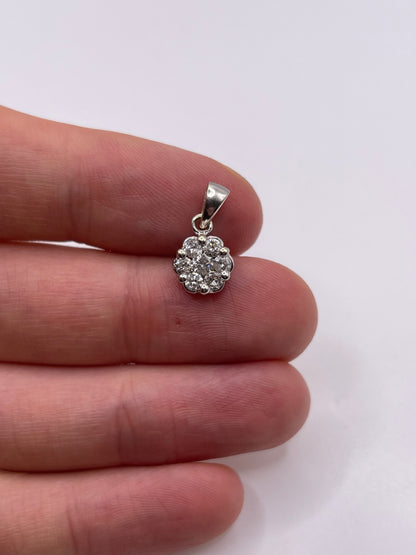 9ct white gold diamond cluster pendant