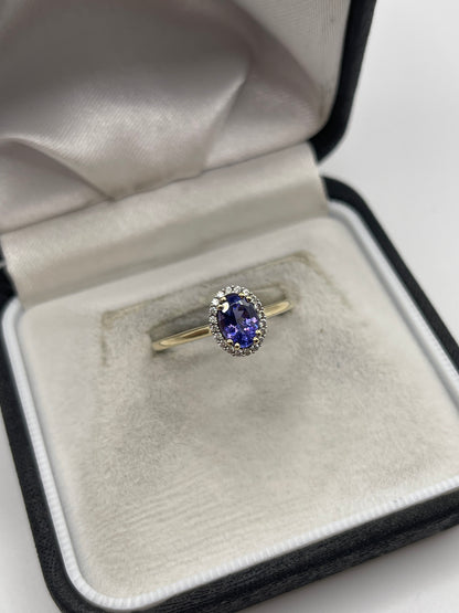 9ct gold tanzanite and zircon ring