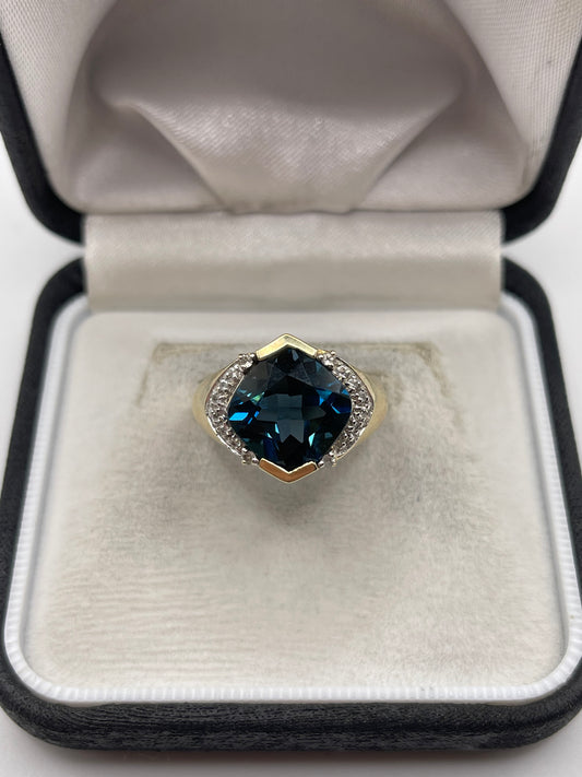 9ct gold topaz cluster ring