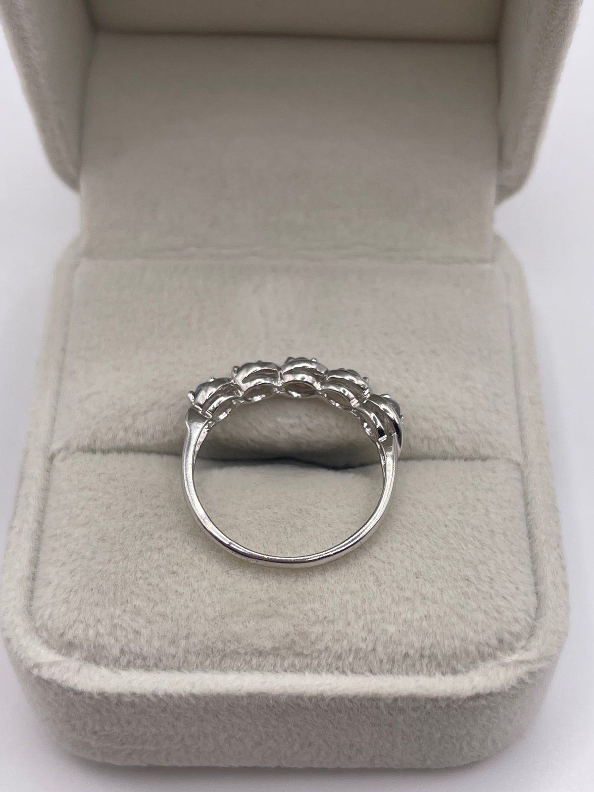 9ct gold cats eye chrysoberyl ring