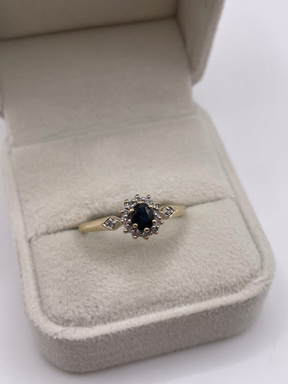 9ct gold sapphire and diamond ring