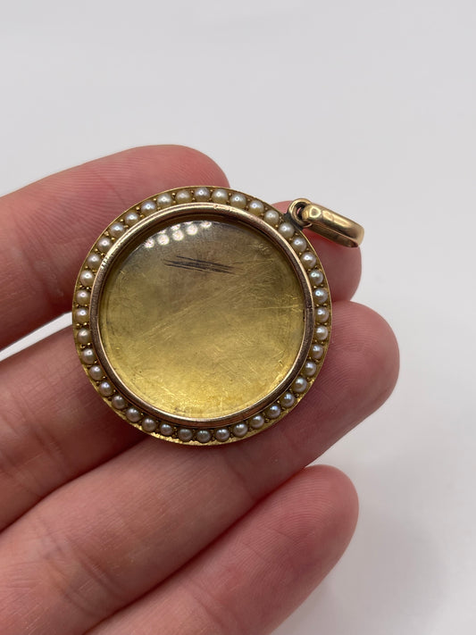 Antique 15ct gold pearl locket