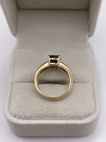 9ct gold blueberry quartz and diamond ring