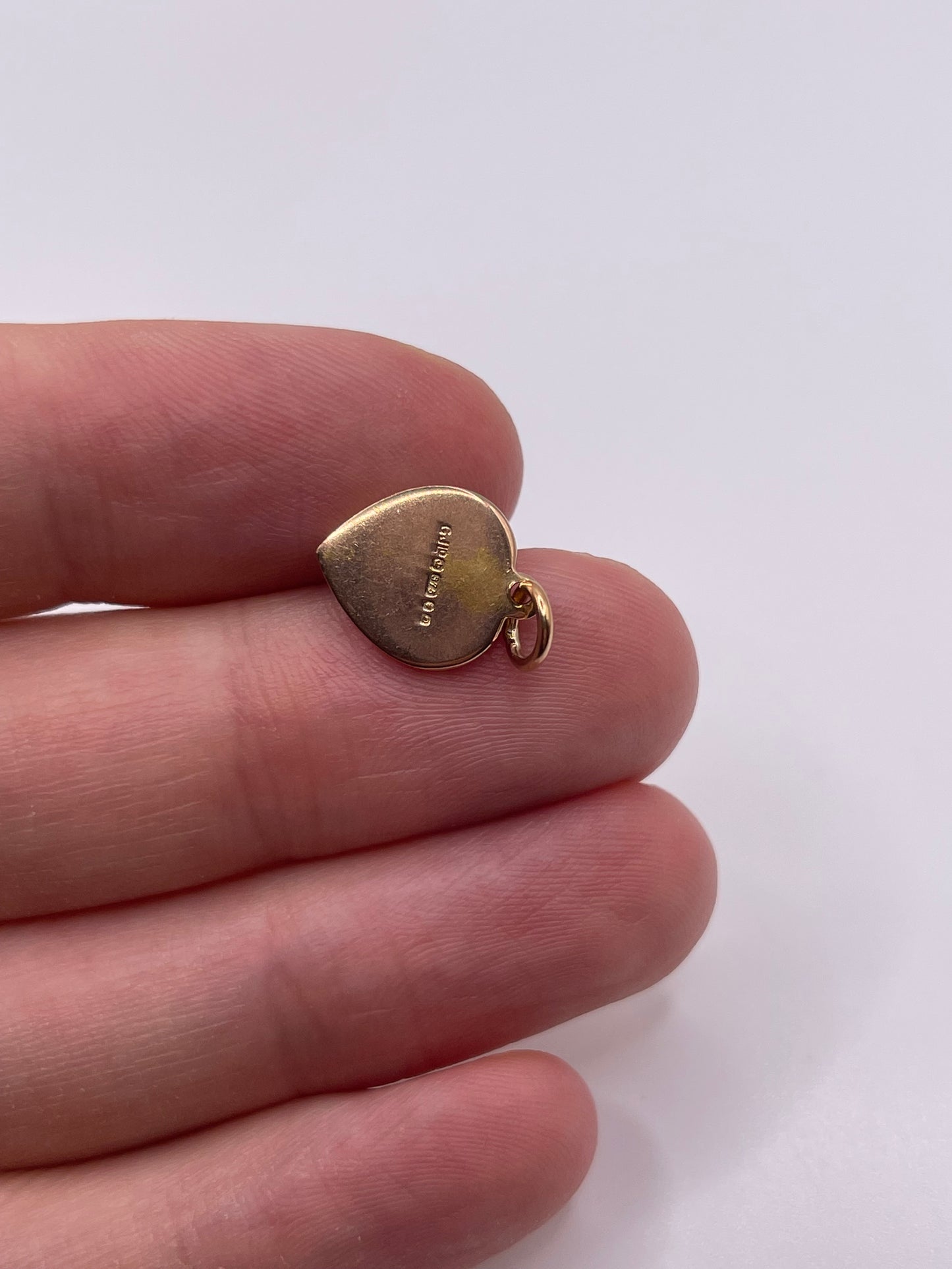 9ct gold st Christopher pendant