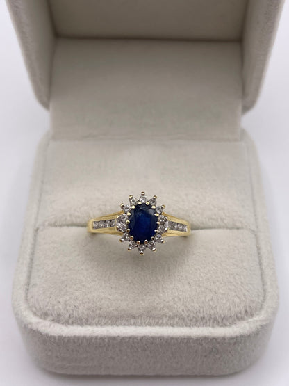 18ct gold sapphire and diamond ring