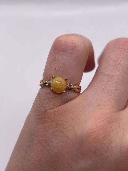 9ct gold opal and diamond ring