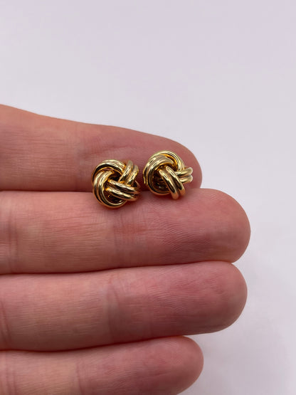 9ct gold knot earrings