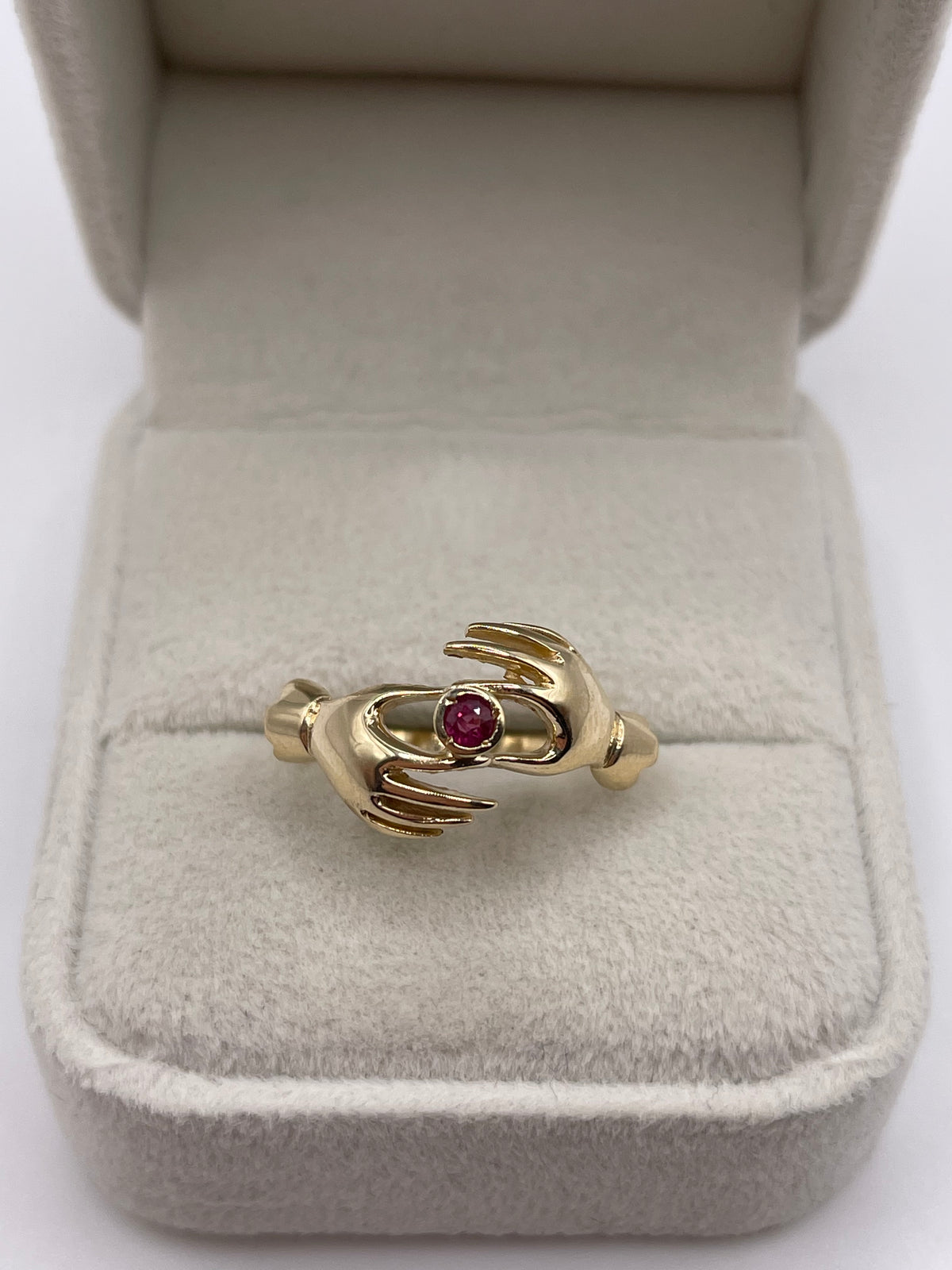 9ct gold ruby double hand ring